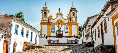 CIRCUITO CIDADES HISTRICAS MINAS C/DIAMANTINA e INHOTIM 