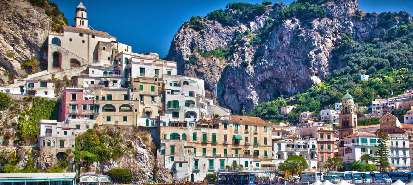 IT�LIA: COM COSTA AMALFITANA